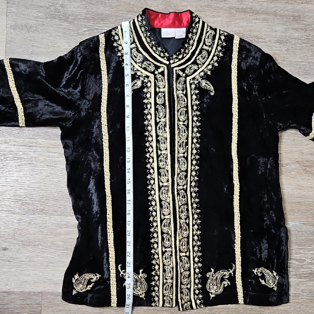 Soft Surroundings Black and Gold Embroidered Velvet Jacket Size Small - Picture 11 of 13